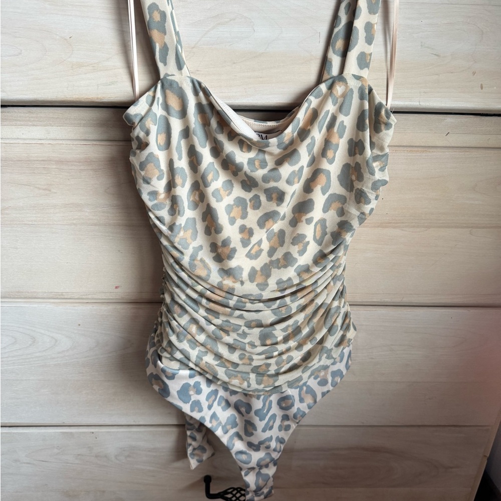 AFRM Women’s Cream and Grey bodysuit